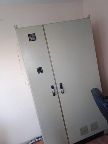 Beton qarışdıranlar: Hazır işlək vəziyyətdə beton zavod satılır. Saatda 250 kub beton — 12