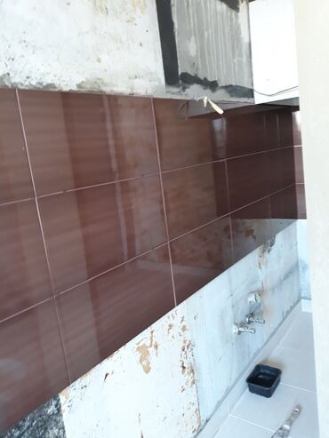 Fasaderi, radnici na završnim radovima: Usluga: Keramičar – profesionalno postavljanje keramičkih pločica — 21