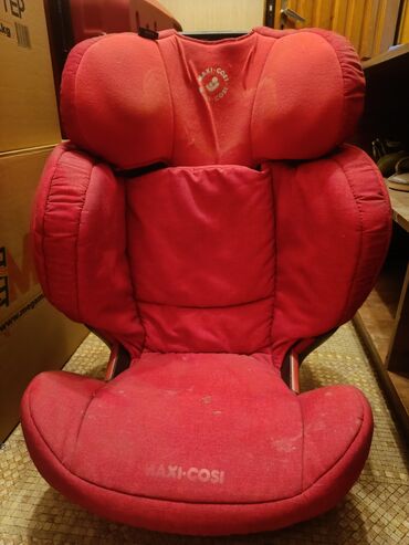 детское кресло recaro: Автокресло, цвет - Красный, Б/у