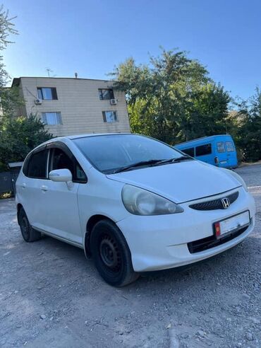 авторынок кыргызстан бишкек авто продажа сегодня: Honda Fit: 2005 г., 1.3 л, Вариатор, Бензин, Хэтчбэк