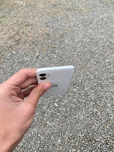 Apple iPhone: IPhone 11, Ağ, Face ID — 8