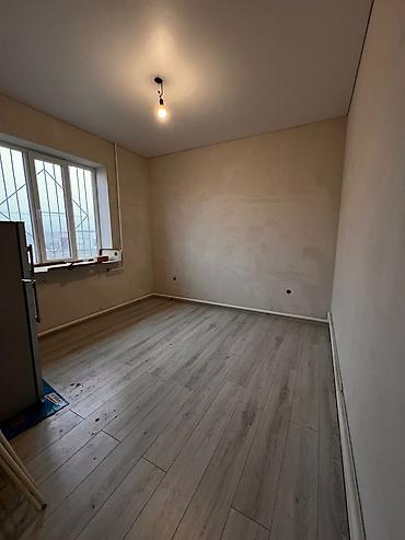 Продажа коттеджей и домов: Уй сатылат!!! Адрес Шамалды-Сай шаары, улица Ажыканов-88. Участок 10 — 14