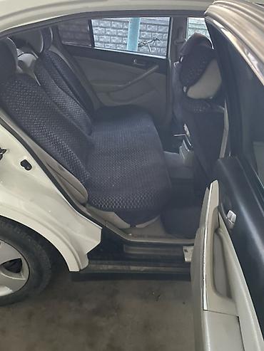 Продажа авто: Nissan Skyline: 2002 г., 2.4 л, Автомат, Бензин, Седан — 7