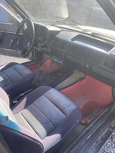 Audi: Audi 80: 1986 г., 1.8 л, Механика, Газ, Седан — 5