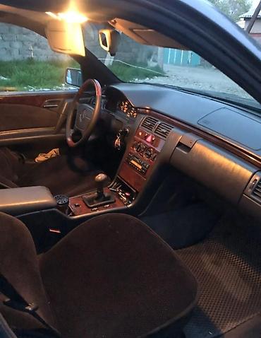 bud e9: Mercedes-Benz E-Class: 1996 г., 2.3 л, Механика, Бензин, Седан — 4