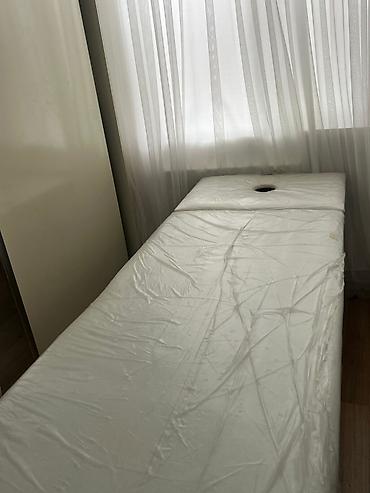 Salon, tibbi mebel: Massaj/estetikət üçün peşəkar masaj çarpayısı - Tək hissəli uzun — 6