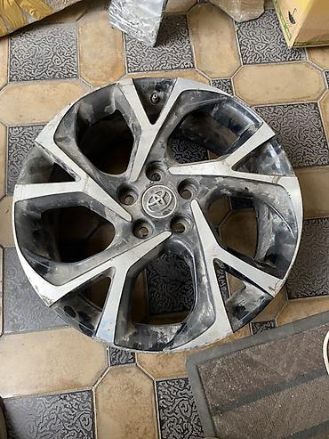 Диски: Литые Диски R 18 Toyota, Комплект, отверстий - 5, Б/у — 1