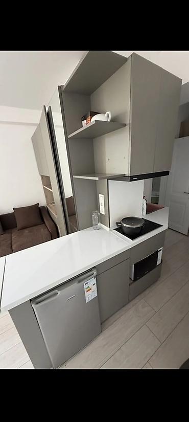 studio apartment: Сдаю квартиру Малодая гвардия Токтогула 1кв студия с мебелью техникой — 2
