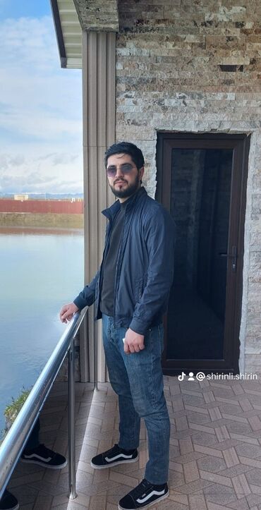 ehtiyacdan xadime isi axtariram: İş axtariram