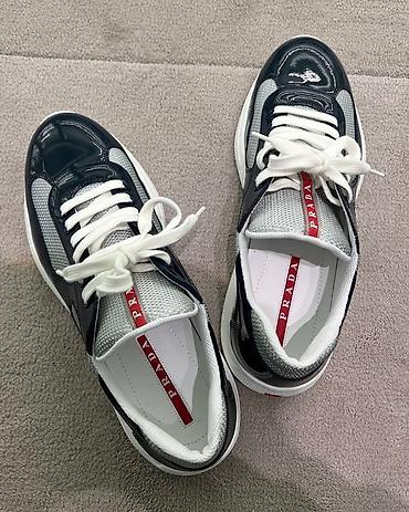 Мужские кроссовки, 42, Prada, Новый, цвет - Синий, Самовывоз at lalafo.kg Мужские кроссовки, 42, Prada, Новый, цвет - Синий, Самовывоз