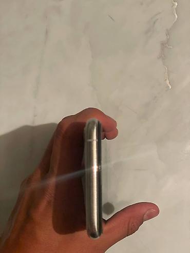 iphone cs max: IPhone 11 Pro, цвет Silver (серебристый) - Дисплей 5.8" Super Retina — 4