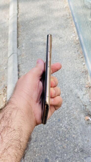 Apple iPhone: IPhone Xs Max, Qızılı, Face ID — 3