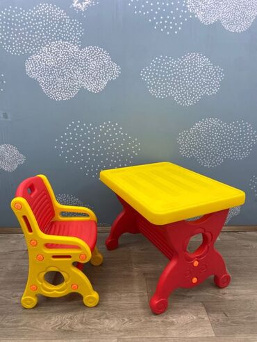 Uşaq masaları: Oğlan və qız üçün, Siyirməsiz, Bağça masası, Stullar ilə — 8