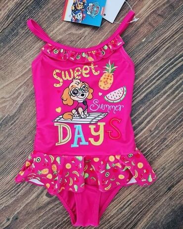 Ostala dečija odeća: Dečiji kupaći kostimi
Cena 1500 din — 14