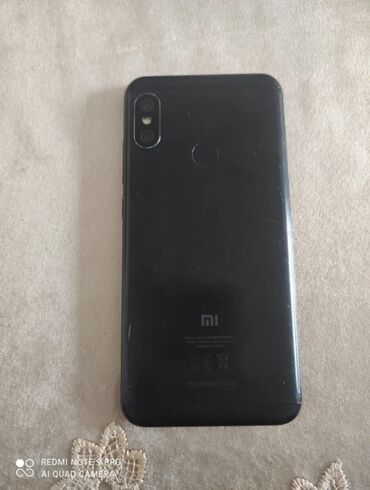 Xiaomi: Xiaomi Mi A2 Lite, 32 GB, rəng - Qara, 
 Zəmanət, Barmaq izi, İki sim kartlı