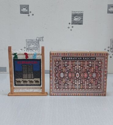 Hədiyyələr: Xalça toxuculuq dəsti – Azərbaycan motivli, əl işidir. Dəstdə ağacdan — 15