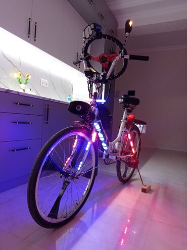 trinx m 136: İşlənmiş Şəhər velosipedi Stels, 26", sürətlərin sayı: 27, Ünvandan götürmə