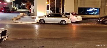 Toyota: Toyota Corolla sedan - Kuzov: gümüşü rəng, 4 qapı - Nömrə: 77-HF-471 — 14