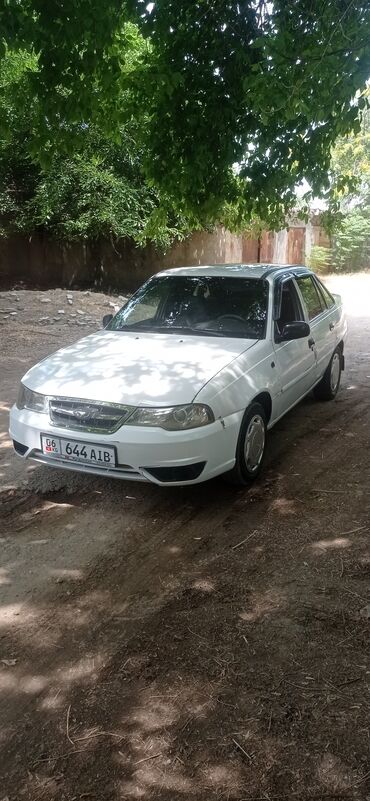 Daewoo: Daewoo Nexia: 2009 г., 1.5 л, Механика, Бензин, Седан