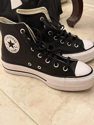 Qadın ayaqqabıları: Converse Chuck Taylor All Star High Top qadın krossovkaları - Model — 1