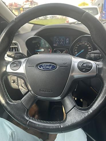 Ford: Ford – kompaktni SUV/krosover, enterijer - Kožni multifunkcionalni — 3