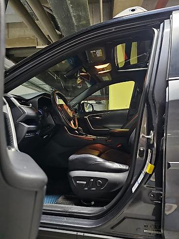 купить бокс на крышу: Toyota RAV4: 2019 г., Гибрид, Кроссовер — 6
