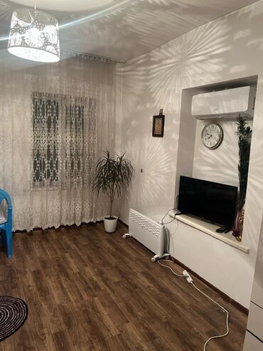 Продажа домов: Полдома, 43 м², 1 комната, Собственник, Косметический ремонт