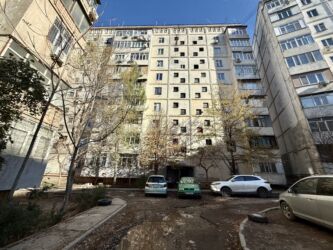 продаю или меняю на автомат: 1 комната, 40 м², 105 серия, 3 этаж, Косметический ремонт