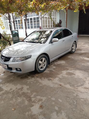 Транспорт: Honda Accord: 2004 г., 2.4 л, Механика, Бензин, Седан