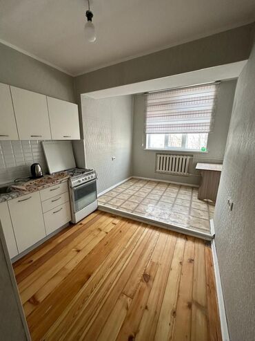 Продажа квартир: 3 комнаты, 55 м², Индивидуалка, 4 этаж, Косметический ремонт