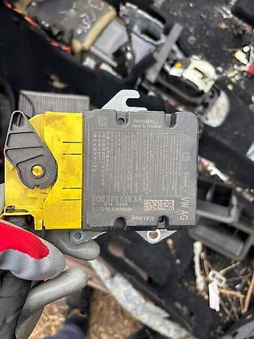 usb na 12v: CENTRALA AIRBAGA ZA VOLKSWAGEN GOLF 7, GOLF 7 ALLTRACK OD 2013. DO — 1