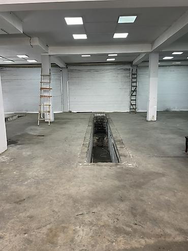 Daşınmaz əmlak: 1 teze padyomnik 1 yama herbiri 800azn. İçərisi geniş boyuk balaca — 6