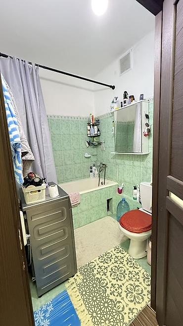 Подвесные потолочные светильники: Продаётся 1 комнатная квартира Дом 105 серии 2 лоджии,высокие потолки — 11