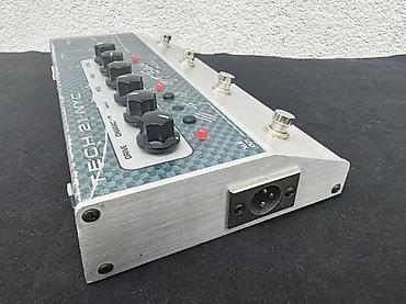 Ostali muzički instrumenti: TECH 21 VT BASS DELUXE SANSAMP EFFECTS ANALOG | Slanje po dogovoru — 3