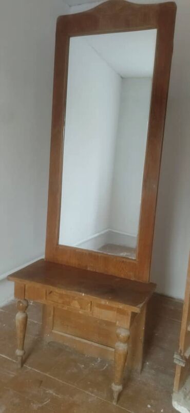 пластиковые контейнеры с крышкой купить бишкек: Даараткана үчүн үстөл, Күзгүсү менен, түсү - Күрөң, Жыгач