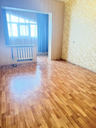 12 мкр бишкек: 2 комнаты, 52 м², 106 серия, 5 этаж