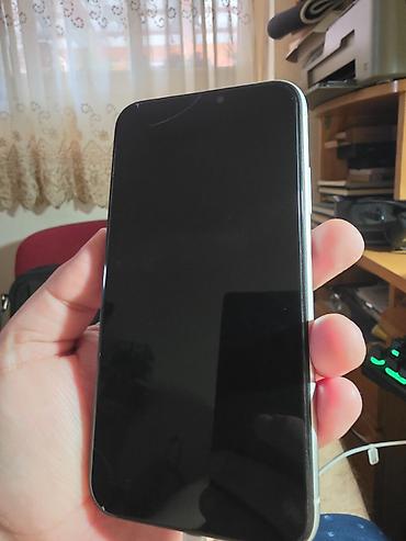 Apple iPhone: Apple iPhone 11 Ćerkica koristila dok nije dobila drugi. Telefon — 14