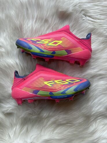 красофкалар мужской: Məhsul: Futbol butsları – adidas F50 (laceless) - Rəng: parlaq