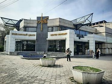 Продаётся 2-комнатная квартира в доме «Белый пароход» — Бишкек Цена
