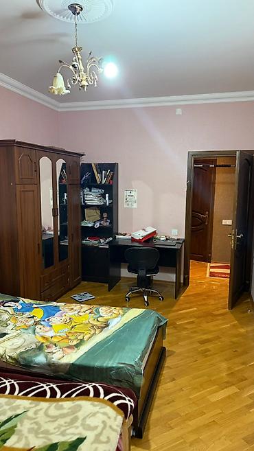 Mənzillər: 3 otaqlı, Yeni tikili, 128 kv. m — 9