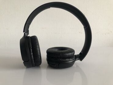 naushniki jbl tb460: Продаю наушники jbl tune 510 bt новые, покупал совсем недавно, в