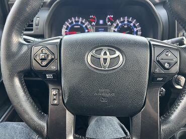 Toyota: Toyota 4Runner: 2018 г., 4 л, Типтроник, Бензин, Внедорожник — 24
