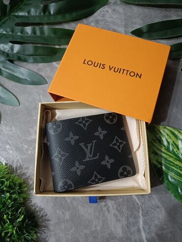 mona novi sad: Men's wallet, Louis Vuitton