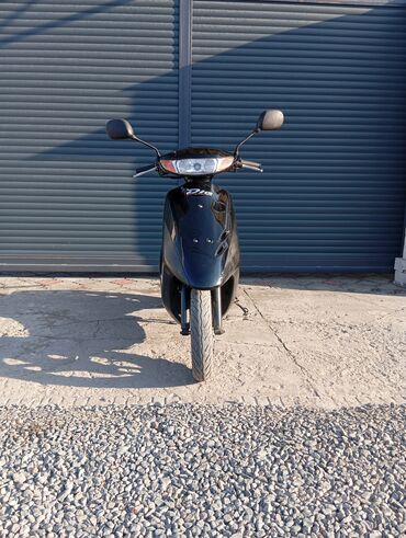 купить трехколесный мотороллер: Скутер Honda, 50 куб. см, Бензин, Колдонулган