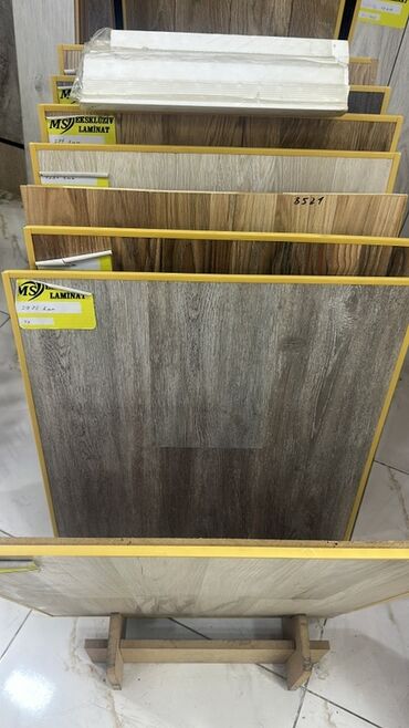 Laminat: Ağac naxışlı laminat döşəmə paneli - Təbii ağac teksturasını verən — 8