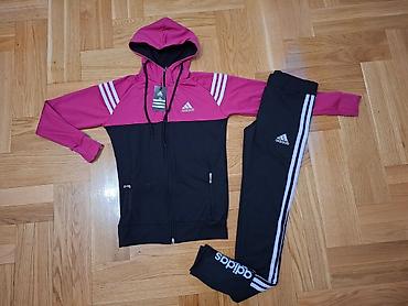 Gornji i donji deo: Ženske trenerke
S M l xl 2xl
3799 din — 5