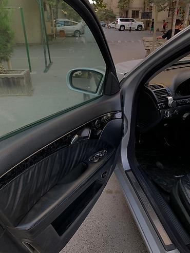 bmw e36 angel: Mercedes-Benz E 320: 3.2 l | 2002 il Sedan — 10
