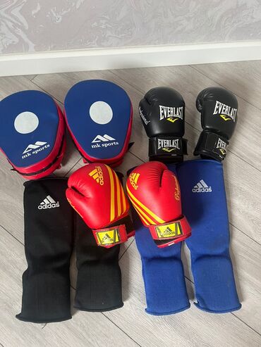 пилингист что делает: Boks idman elcekleri.
Hamsi birlikde 60 azn
Unvan Yasamal.
Vesile🌹1213