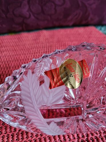 Ostali kućni dekor: Vaza nova rucni rad Anna Huite. kristal,led,brusen kristal. 70te — 10