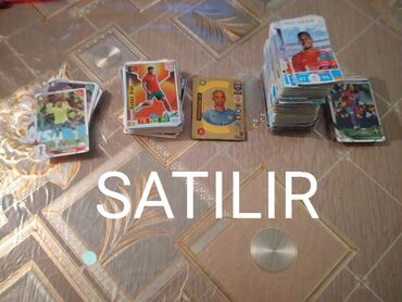 Uşaqlar üçün digər mallar: Futbol kartlari 5 qizil kart 400 əd balaca kart 32 əd fifa kartı 70